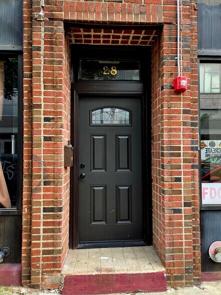 More Photos Of 144 Washington St, Newark Storefront Retail Office For Lease