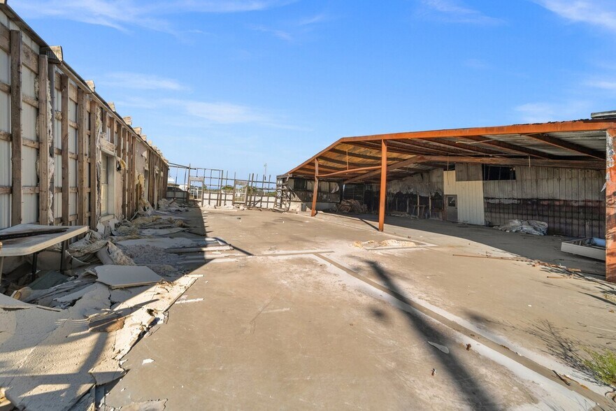 More Photos Of 2070 W Centerton Blvd, Centerton Warehouse For Sale