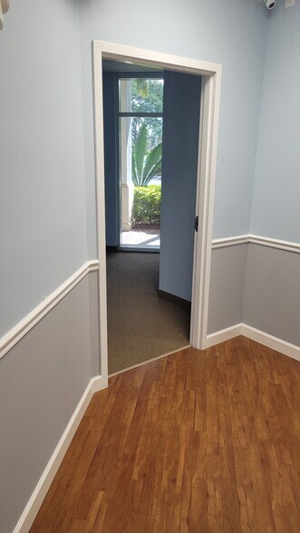 More Photos Of 1680 S Central Blvd, Jupiter Medical For Lease