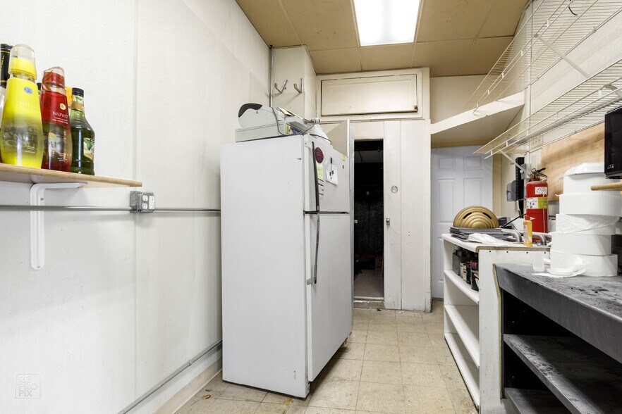 More Photos Of 6625 Columbia Ave, Hammond Restaurant For Sale