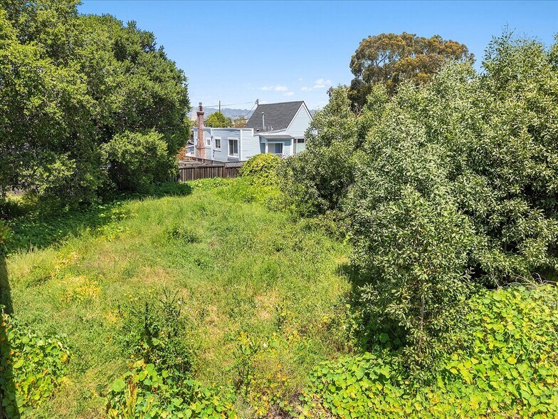 More Photos Of 310 Spruce St, Alameda Land For Sale