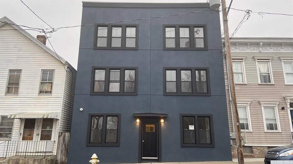 More Photos Of 514 State St, Hudson Apartments For Sale