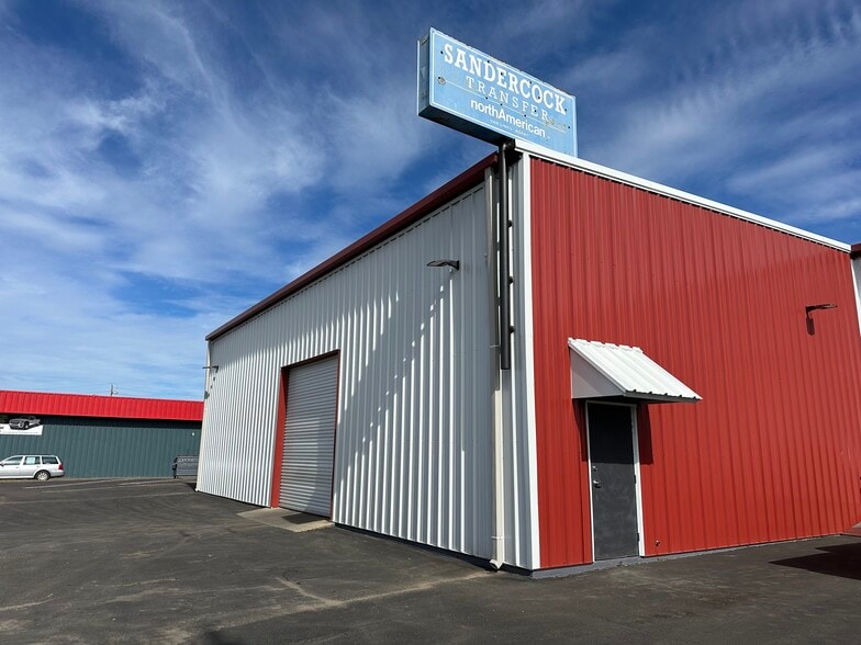 More Photos Of 300 N Blosser Rd, Santa Maria Service For Lease