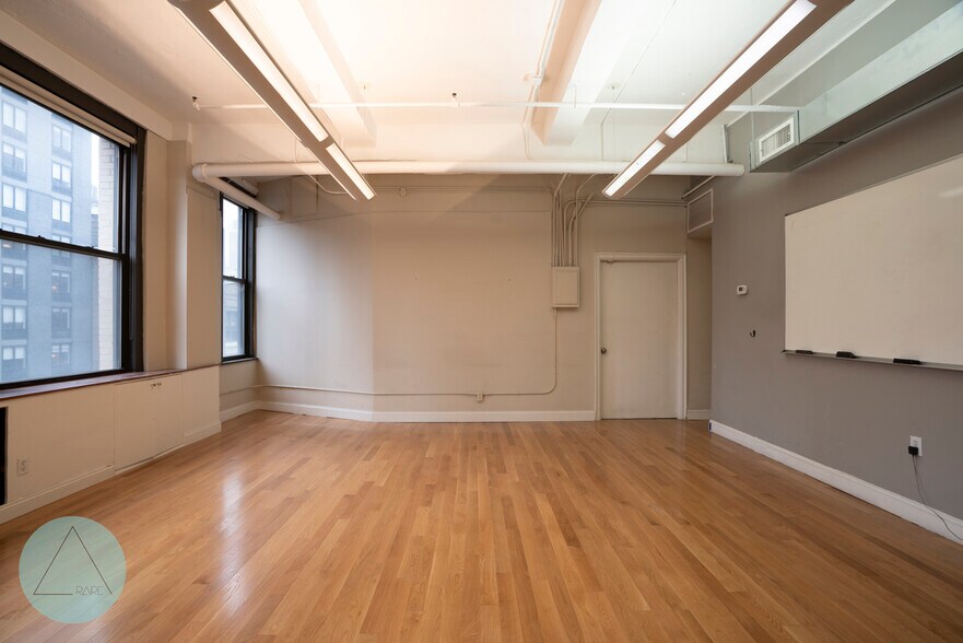 More Photos Of 115 W 29th St, New York Loft Creative Space For Sale