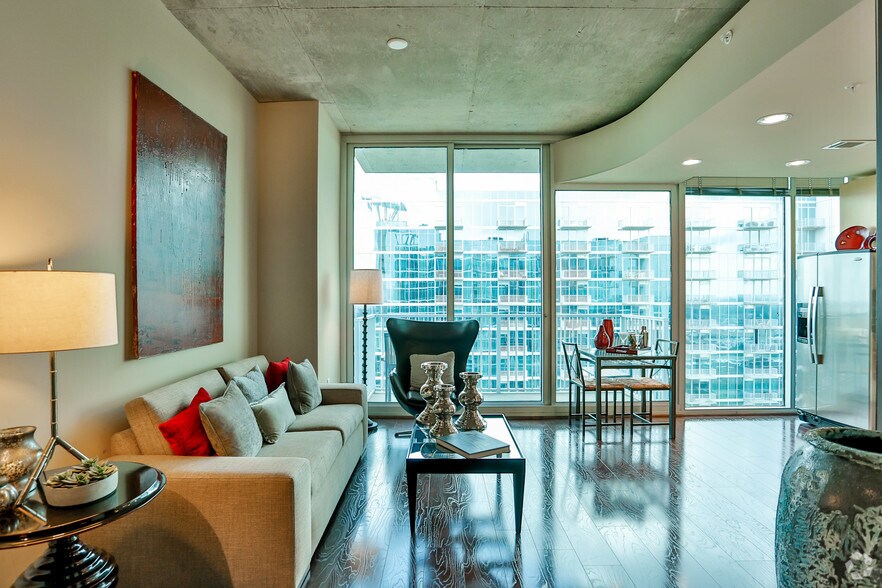 More Photos Of 5927 Almeda Rd, Houston Apartments For Lease
