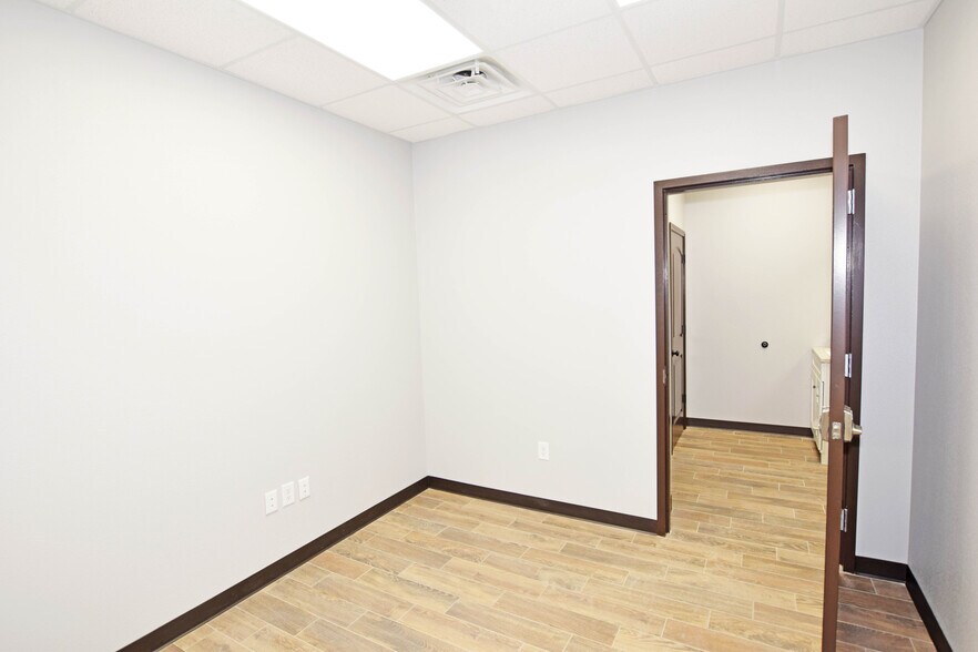 More Photos Of 13800 W Interstate 20 E, Odessa Industrial For Lease