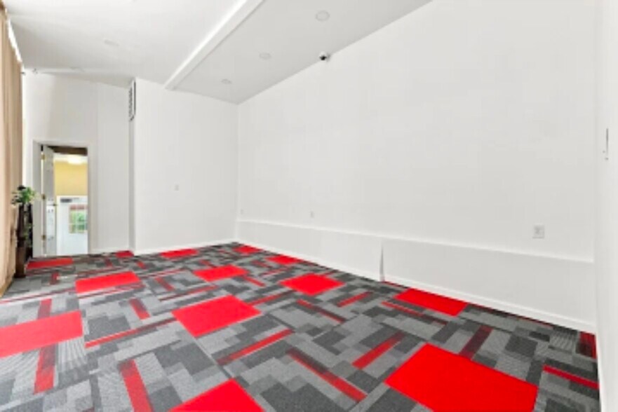 More Photos Of 532 N Kristi Rd, Martinsville Lodge Meeting Hall For Lease