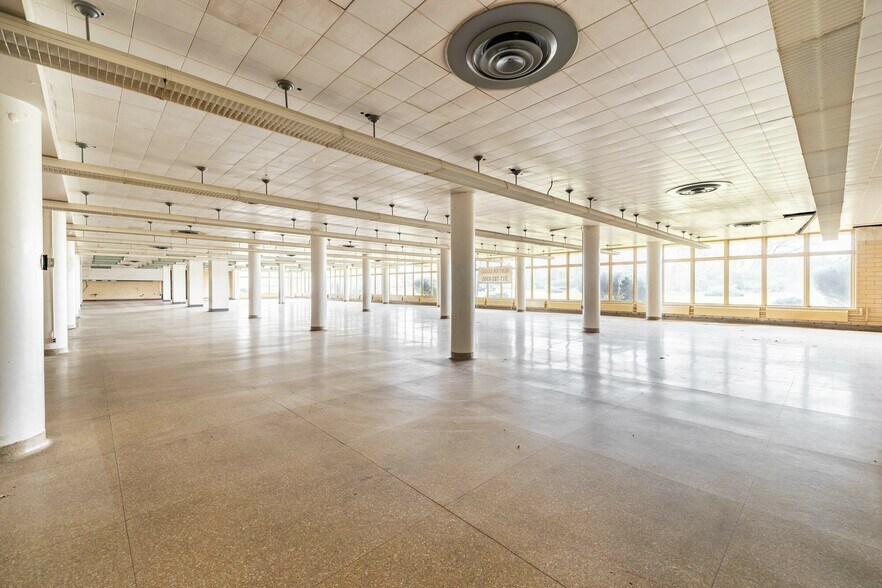 More Photos Of 1300 Falahee Rd, Jackson Warehouse For Lease