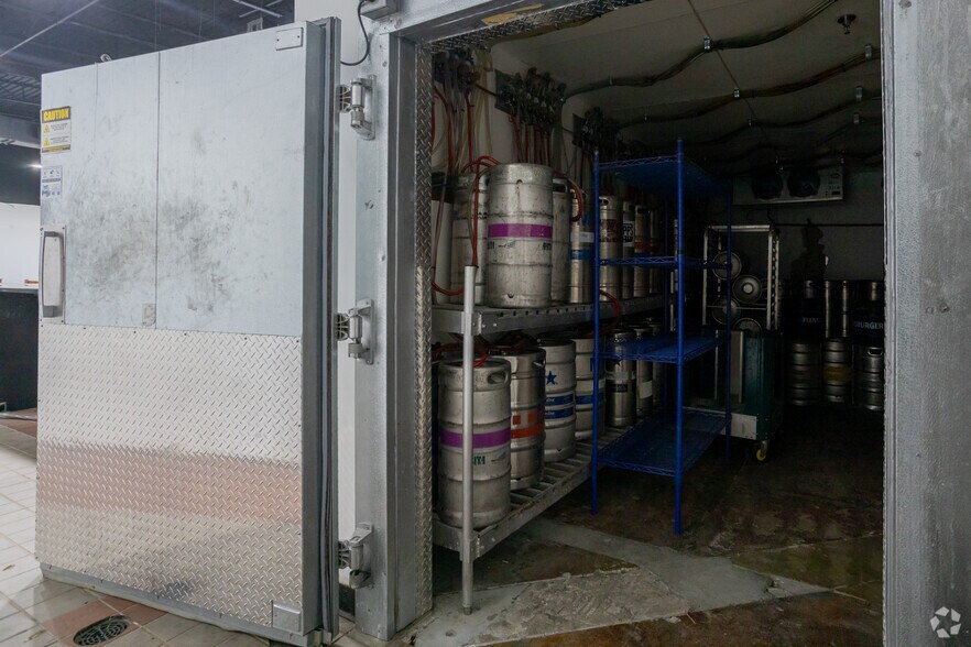 More Photos Of 18321 W Lake Houston Pky, Humble Unknown For Lease