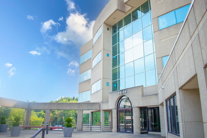 Primary Photo Of 2000 Corporate Dr, Wexford Office For Lease