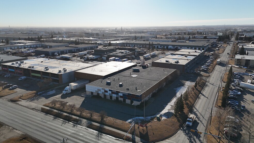 More Photos Of 4115 72nd Ave SE, Calgary Warehouse For Sale