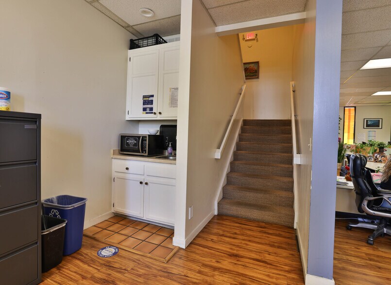 More Photos Of 1156 N 4th St, San Jose Office For Lease