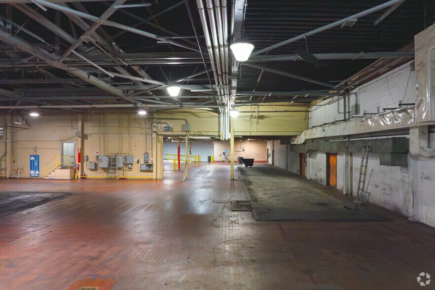 More Photos Of 1104 Clinton Ave, Washington Court House Food Processing For Lease