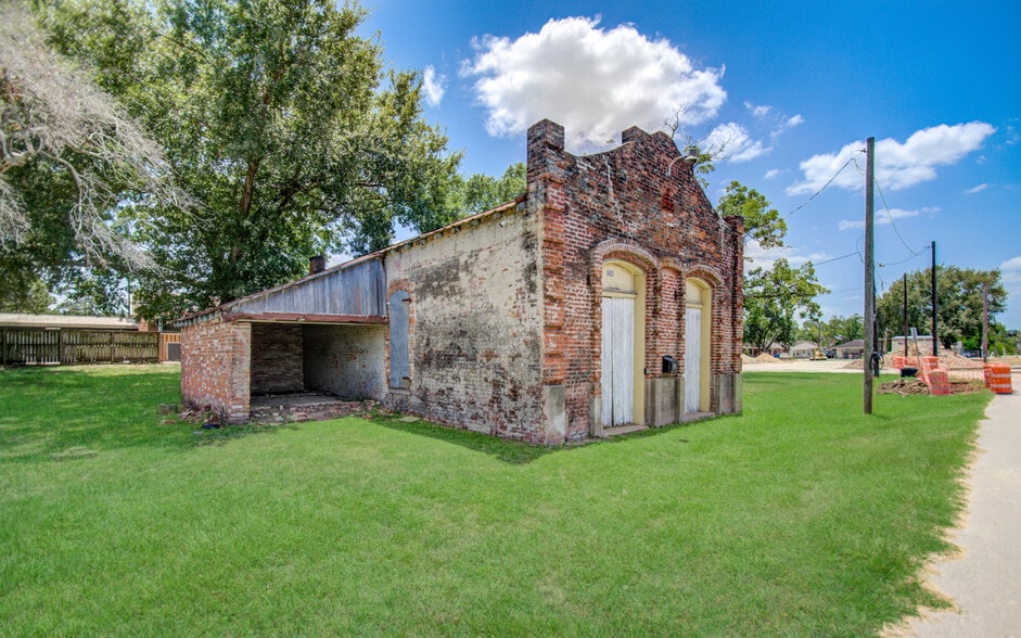 More Photos Of 603 Calhoun St, Richmond Office Residential For Sale