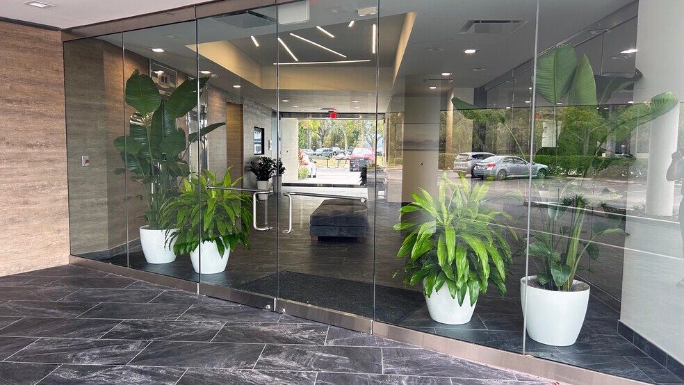 More Photos Of 28059 US Hwy 19 N, Clearwater Unknown For Lease