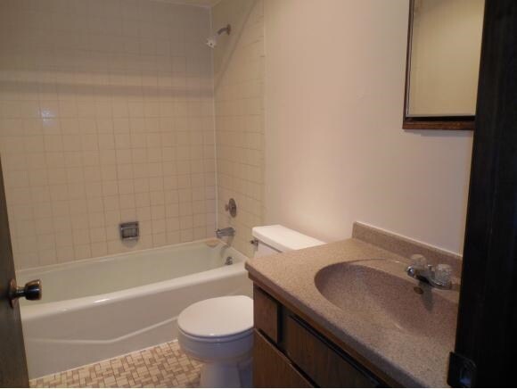 More Photos Of 201 Weed St, Fox Lake Apartments For Sale