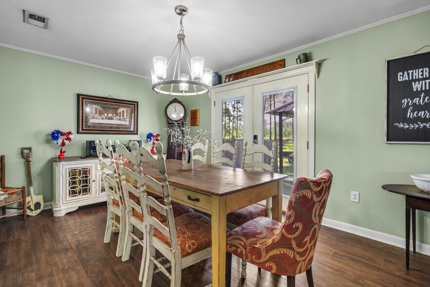 More Photos Of 695 Blue Jay Rd, Rincon General Retail For Sale
