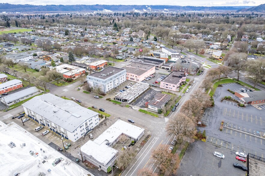 More Photos Of 1221-1227 17th Ave, Longview Loft Creative Space For Sale