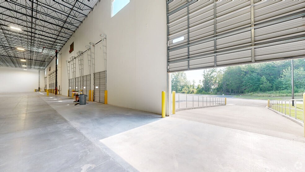 Primary Photo Of 785 Victor Hill Rd, Greer Distribution For Lease