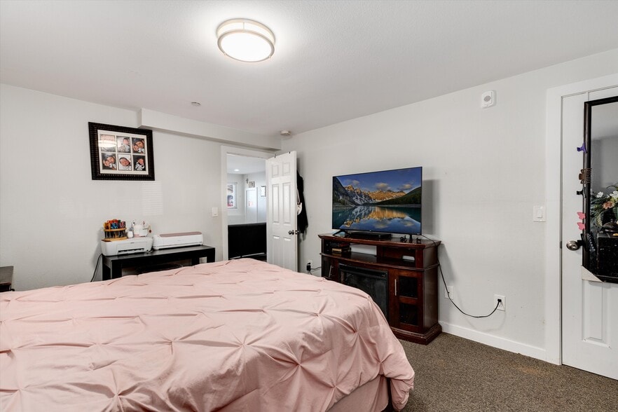 More Photos Of 3530 W Lehigh Ave, Denver Apartments For Sale