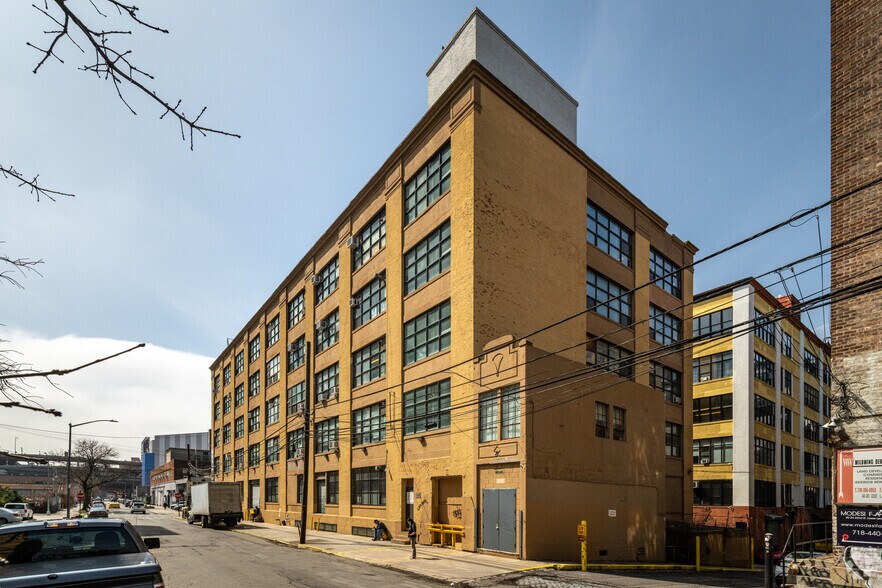 More Photos Of 2121 41st Ave, Long Island City Light Distribution For Lease