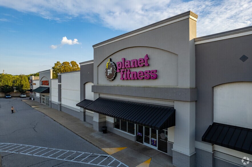 More Photos Of 7657 Highway 70 S, Nashville Storefront For Lease