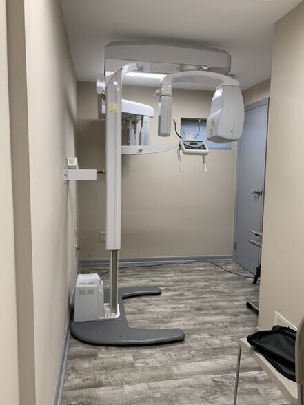 More Photos Of 686 Stokes Rd, Medford Medical For Sale