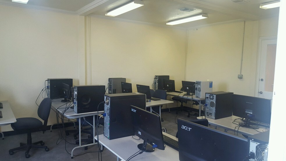 More Photos Of 4126-4130 Gage Ave, Bell Medical For Lease