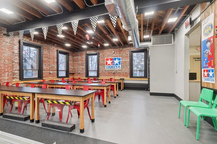 More Photos Of 2595 Yardville Hamilton Square Rd, Hamilton Office For Sale
