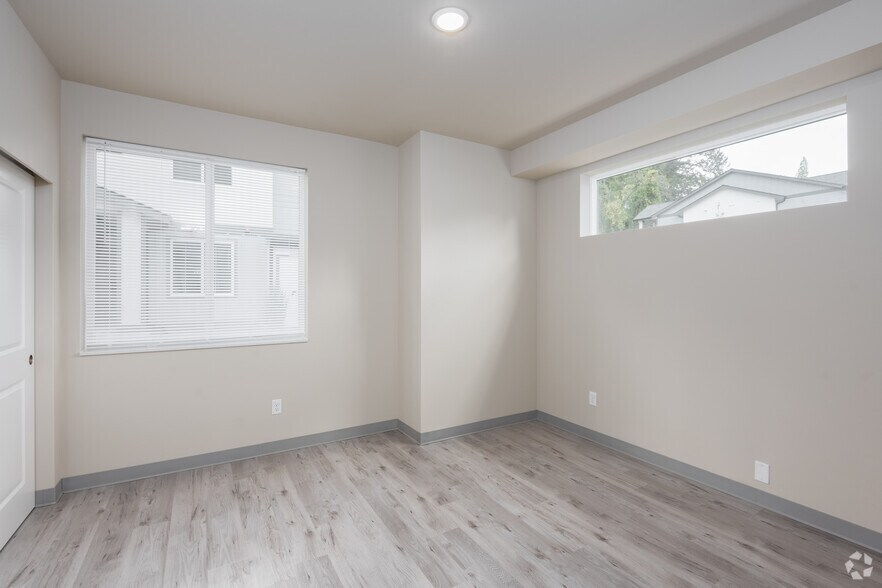 More Photos Of 7911 Washington Blvd SW, Lakewood Apartments For Sale