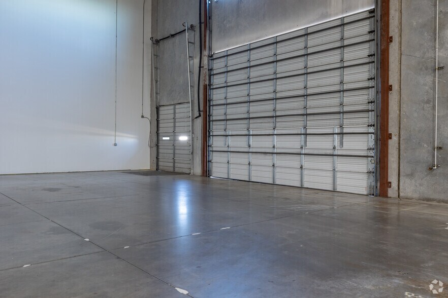 More Photos Of 2200 Grand Avenue Pky, Austin Unknown For Lease