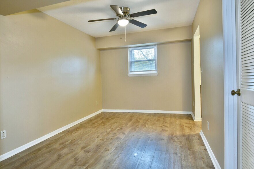 More Photos Of 203-205 Churchill Hubbard Rd, Youngstown Apartments For Sale