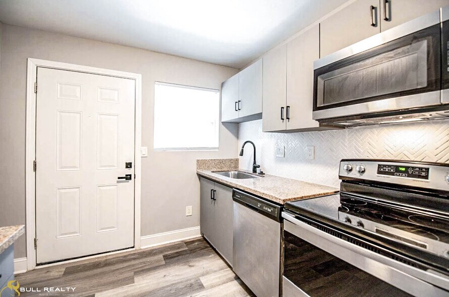 More Photos Of 150 Fairfield Pl NW, Atlanta Apartments For Sale