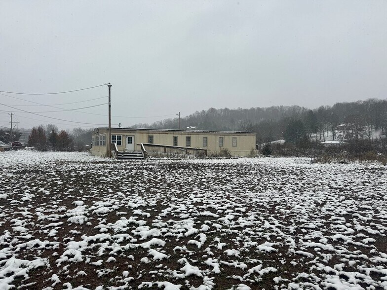 More Photos Of 264 Coal River Rd, Glen Daniel Medical For Sale