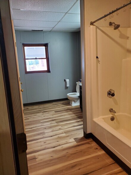 More Photos Of 209 N State St, Litchfield Storefront Retail Residential For Sale