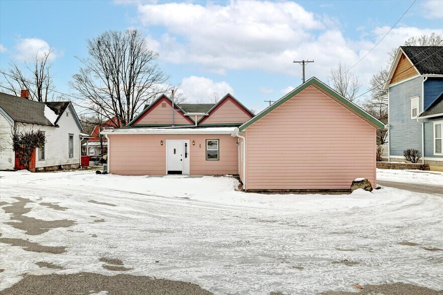 More Photos Of 714 W Kirkwood Ave, Bloomington Office Residential For Sale