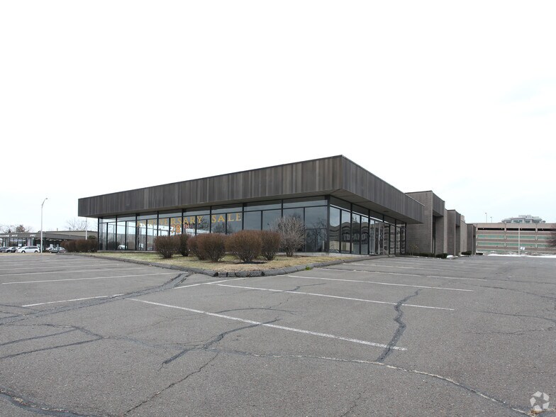 Primary Photo Of 285 Columbus Blvd, New Britain Industrial For Lease