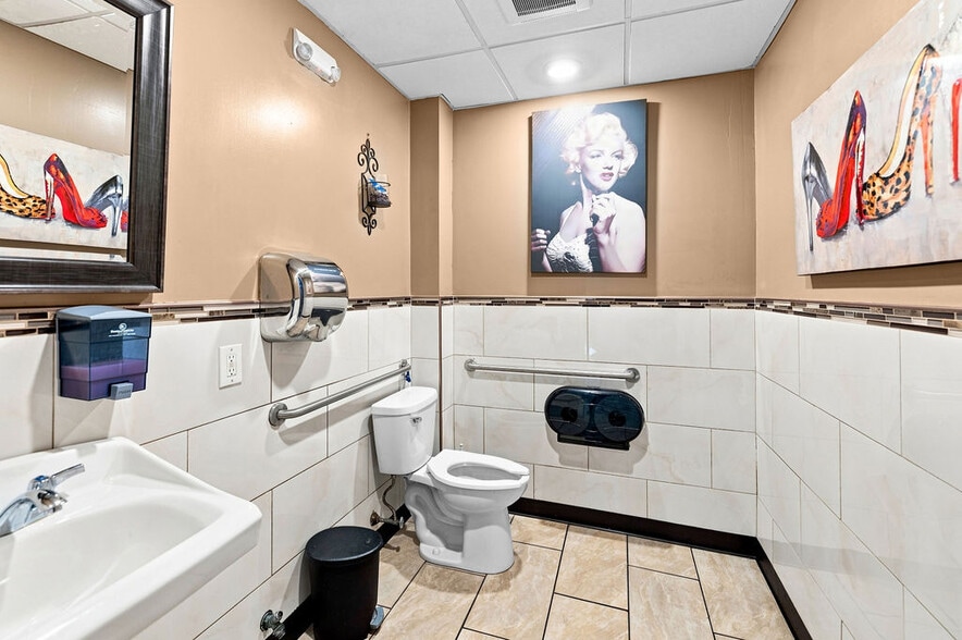 More Photos Of 491 Brayton Ave, Fall River Apartments For Sale