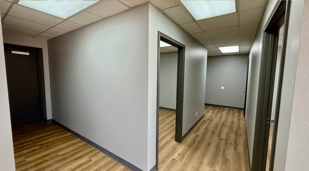 More Photos Of 1509 S County Road 1309, Midland Warehouse For Lease