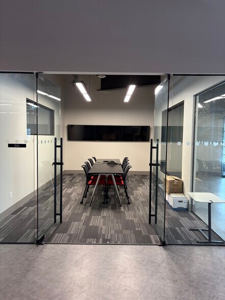 More Photos Of 1785 Walker Rd, Windsor Warehouse For Lease