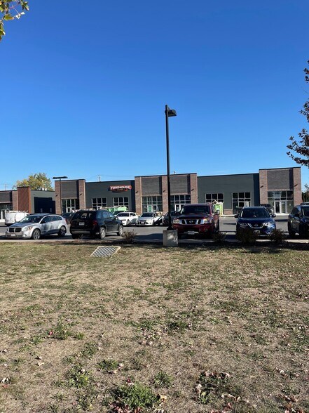 More Photos Of 150 Front St, Quinte West Freestanding For Lease