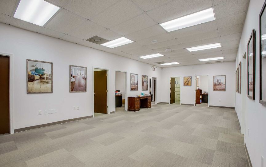 More Photos Of 1438 Highway 96, Burns Warehouse For Lease