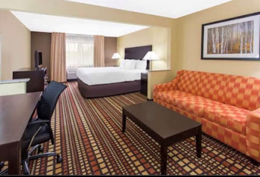 More Photos Of 3202 E Kimberly Rd, Davenport Hotel For Sale