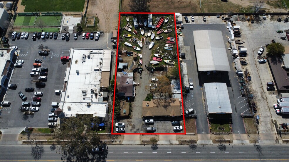 More Photos Of 1210-1216 6th St, Norco Freestanding For Sale