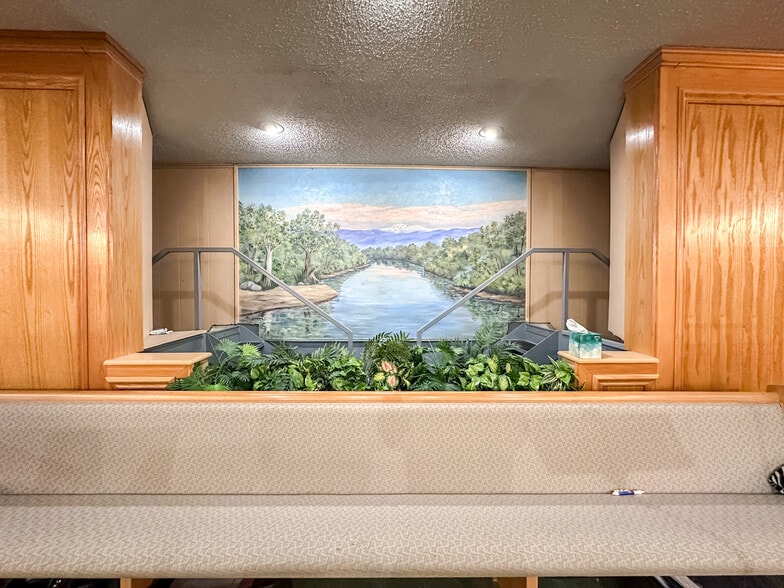 More Photos Of 2833 W Main St, Jenks Religious Facility For Sale