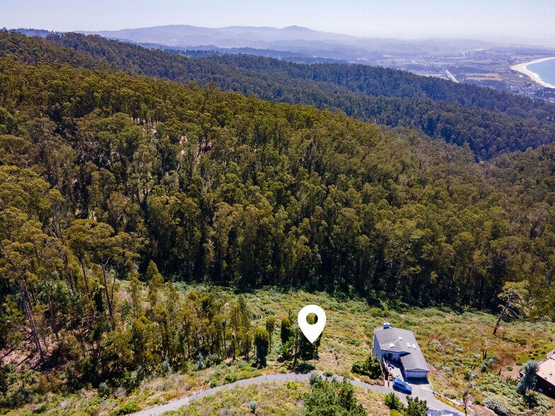 More Photos Of 124 Dolphine ave, El Granada Land For Sale