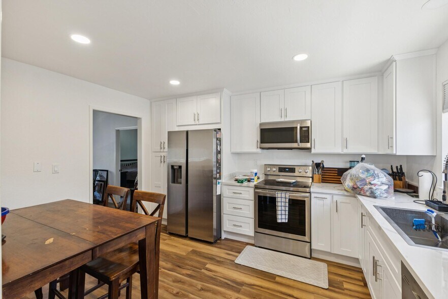 More Photos Of 3851 Vineyard Ave, Pleasanton Multifamily For Sale