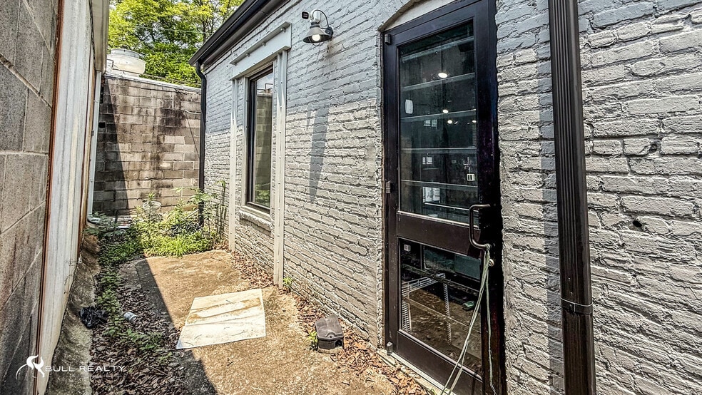 More Photos Of 1188 McLendon Ave NE, Atlanta Storefront For Sale