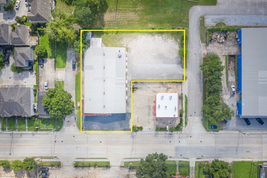 More Photos Of 1624 Airline Dr, Houston Warehouse For Sale