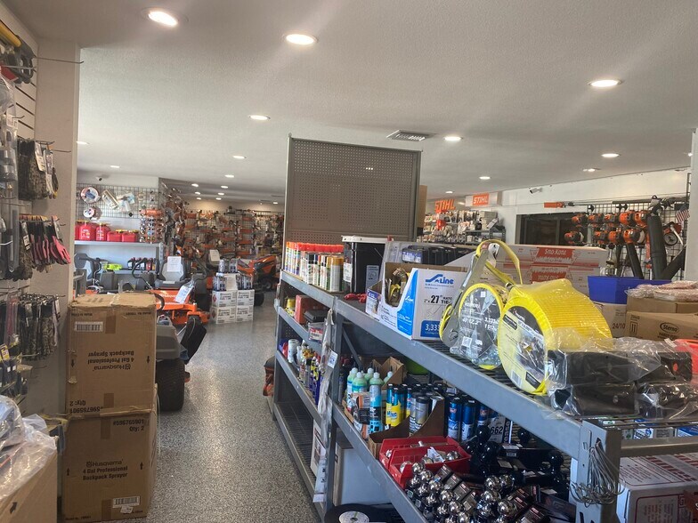 More Photos Of 25115 Marion Ave, Punta Gorda Warehouse For Sale